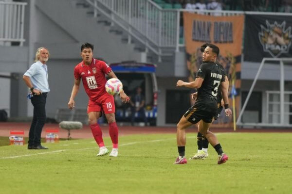 Berikut beberapa alternatif judul untuk "Pelatih Sebut Kemenangan Dewa United Buah dari Rencana Matang":

1. "Pelatih Ungkap Strategi Jitu di Balik Kemenangan Dewa United"
2. "Kemenangan Dewa United, Hasil dari Persiapan yang Matang menurut Pelatih"
3. "Pelatih Dewa United: Kemenangan Ini Merupakan Hasil Rencana yang Terencana"
4. "Rencana Strategis Pelatih Membawa Dewa United Menuju Kemenangan"
5. "Dewa United Bermain Cerdas: Pelatih Ungkap Rahasia Kemenangan"
6. "Kemenangan Berbasis Rencana: Strategi Pelatih Dewa United Terbukti Efektif"
7. "Pelatih Dewa United: Kemenangan Berasal dari Perencanaan yang Matang"

Silakan pilih atau modifikasi sesuai kebutuhan!