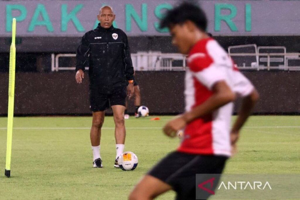 Nova Arianto Menargetkan 30 Pemain untuk Jaring Tim U-17 Baru